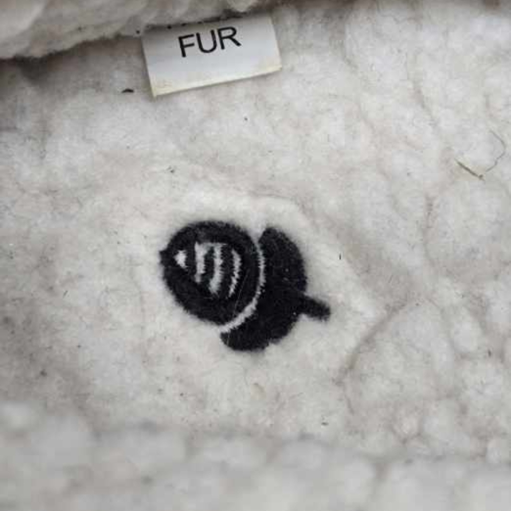 Acorn Black/Gray Knit slip on with Faux Fur Slippers. Hard sole,  Size 6.5/7.5 - Picture 6 of 7